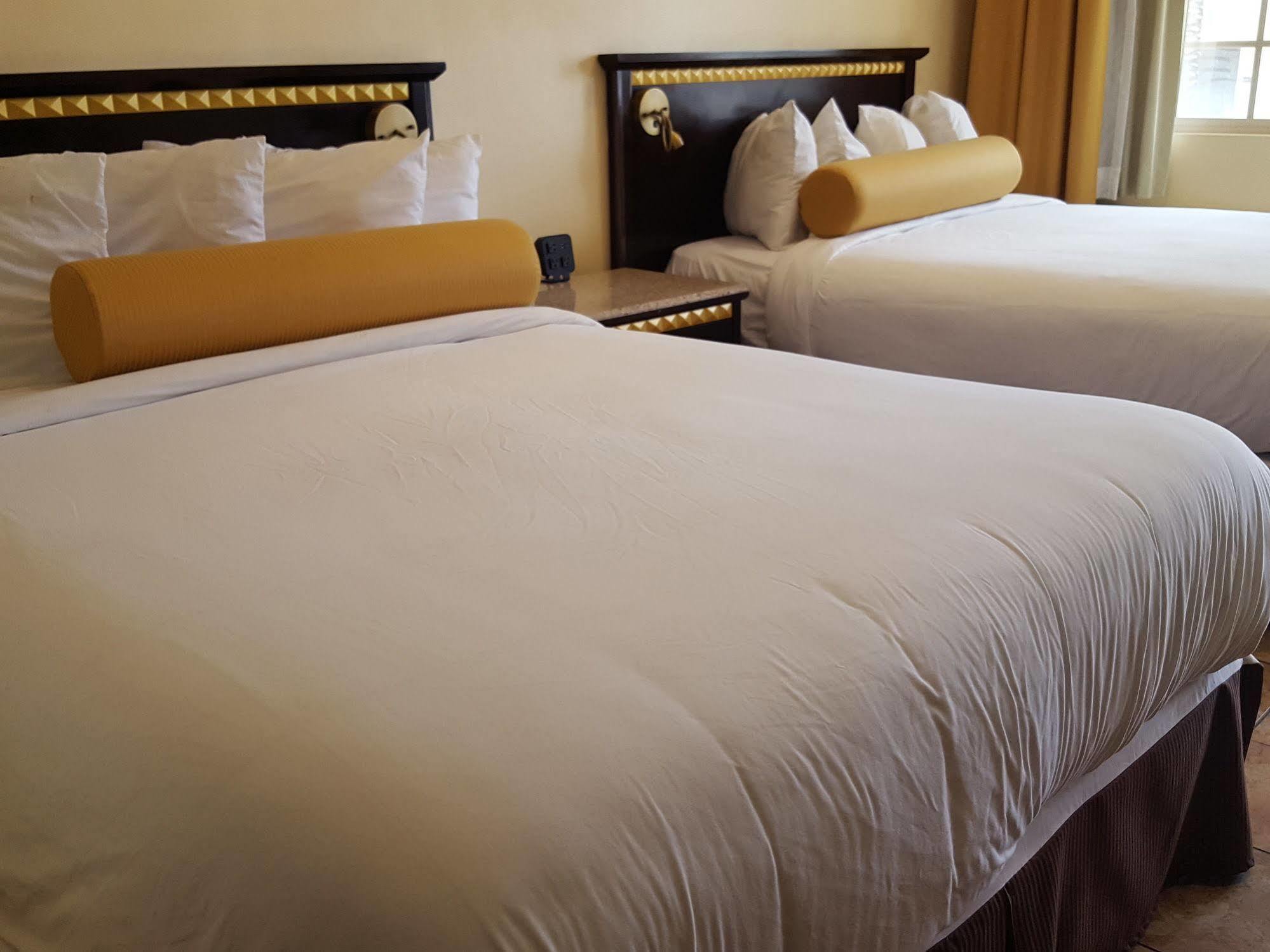 Tuscan Garden Inn Los Angeles Luaran gambar
